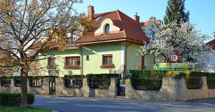 Vadászkürt Panzió Étterem Sopron