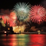 Tűzijáték Budapesten, romantikus tűzijáték néző hajóút svédasztalos vacsorával és open bárral
