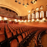 Veszprémi színházi előadások 2024. Műsor és online jegyvásárlás