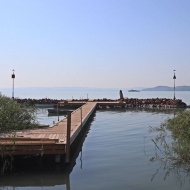 Csónakkikötő és panoráma stég – Készül a pihenőpark
