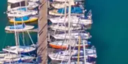 Balatoni vitorláskikötő-lánc várja a vitorlázókat
