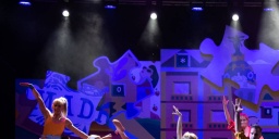 Nők az idegösszeomlás szélén musical a veresegyházi Mézesvölgyi Szabadtéri Színpadon