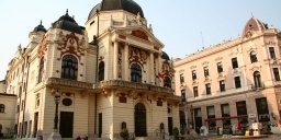 Pécsi Nemzeti Színház előadások 2023. Műsor és online jegyvásárlás