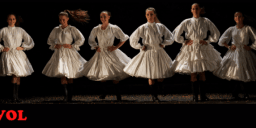 Frivol - kortárs tánc előadás Budapesten az Átrium Színházban angol felirattal