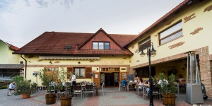 Bock Pince & Hotel Ermitage & Óbor Étterem Villány