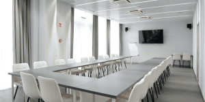 Konferenciaterem Miskolc üzleti negyedében, ideális konferenciahelyszín lehetőség szállással