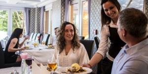 Duna-parti svédasztalos félpanziós wellness Ráckevén a Duna Relax felnőttbarát szállodában