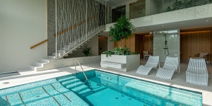 Luxus pihenés Siófokon, romantika és kényelem a felnőttbarát Reed Luxury Hotelben