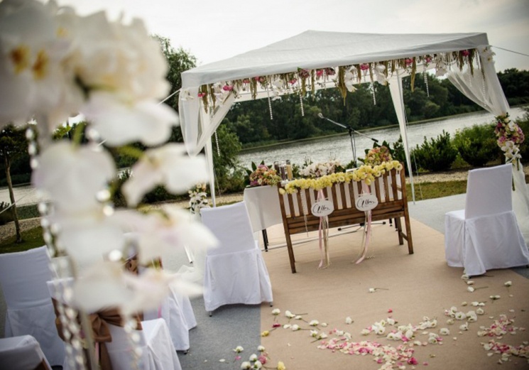 Wellness esküvő a festői Tisza-tó partján található Tisza Balneum Hotelben