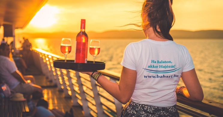Balatonföldvári sétahajózás 2022. Hajókirándulás a naplementébe