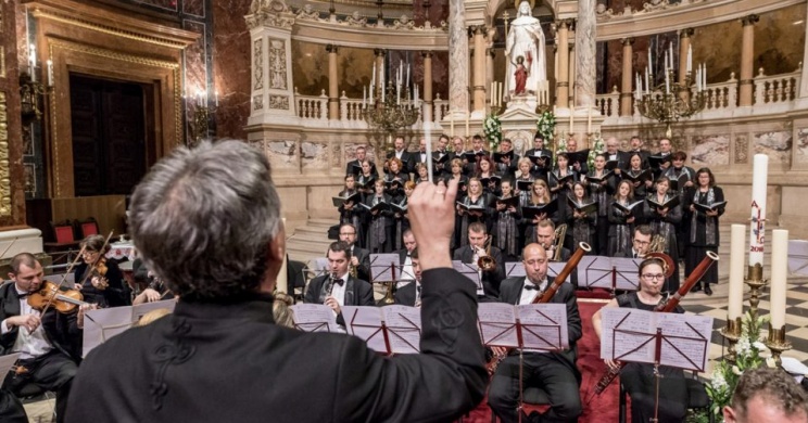 Virágh András orgonaművész koncertek Budapesten  a Szent István Bazilikában