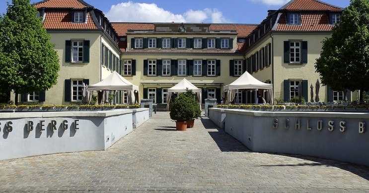 Schlosshof Kastély látogatás