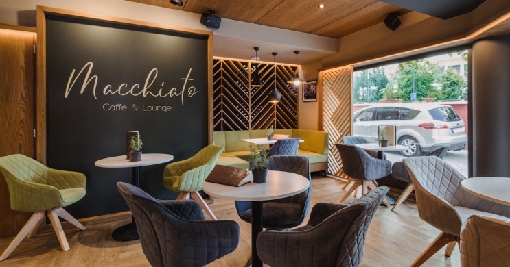 Macchiato Caffe & Lounge