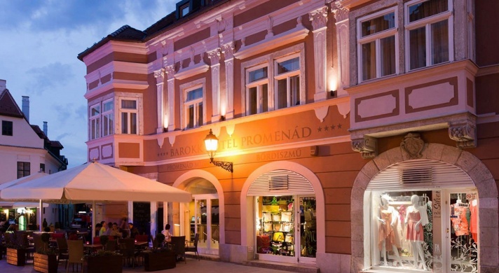 Barokk Hotel Promenád**** Győr