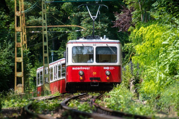 Fogaskerekű vasút Budapesten, kirándulások a Sváb-hegyre és a Széchenyi-hegyre