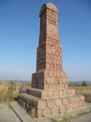 Soós Lajos obeliszkje Balatonkenese