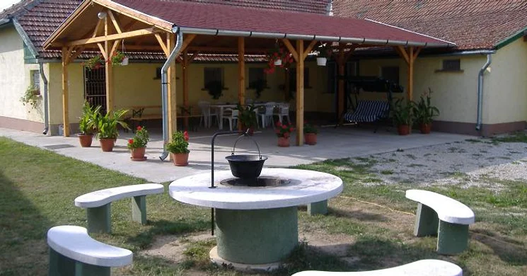 Diána Vendégház Abádszalók