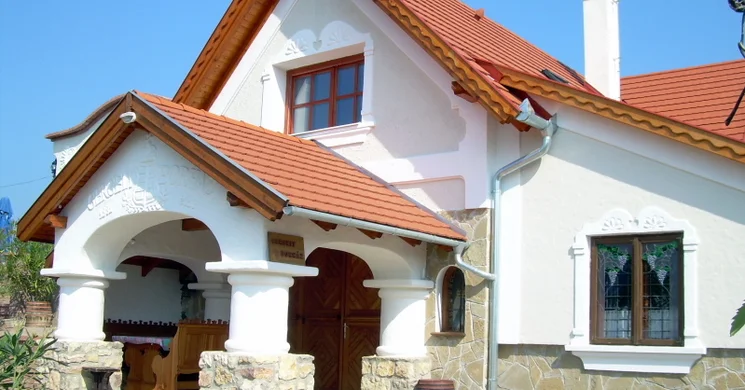 Gergely Borház - Szabó László és Fia