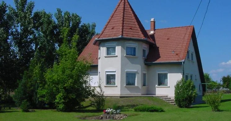 Kamilla Vendégház Bio Tanya Kunszállás