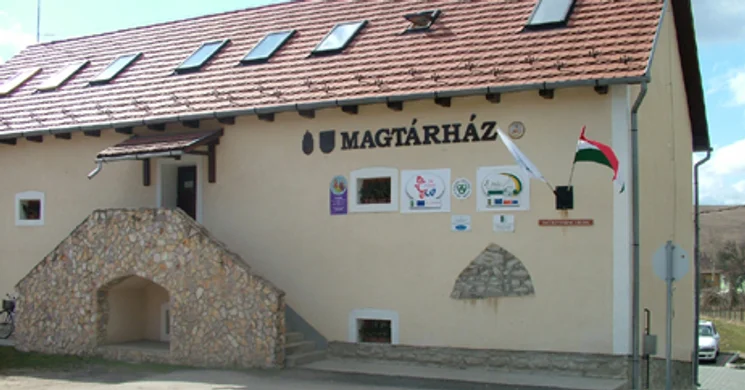 Magtárház Közösségi Ház Kazár
