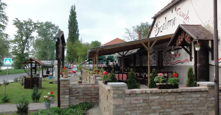 Szalma Csárda Panzió Esztergom