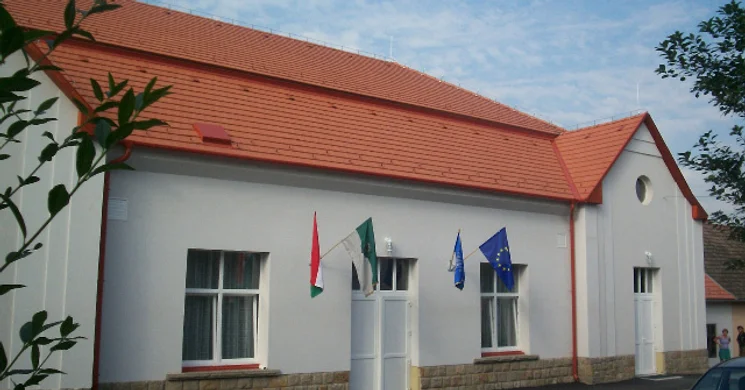 Mányoki Ádám Művelődési Ház Szokolya