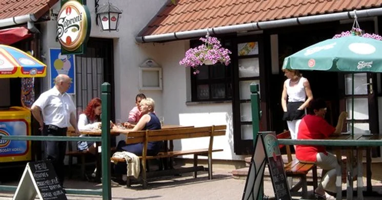 Dinasztia Étterem Sümeg