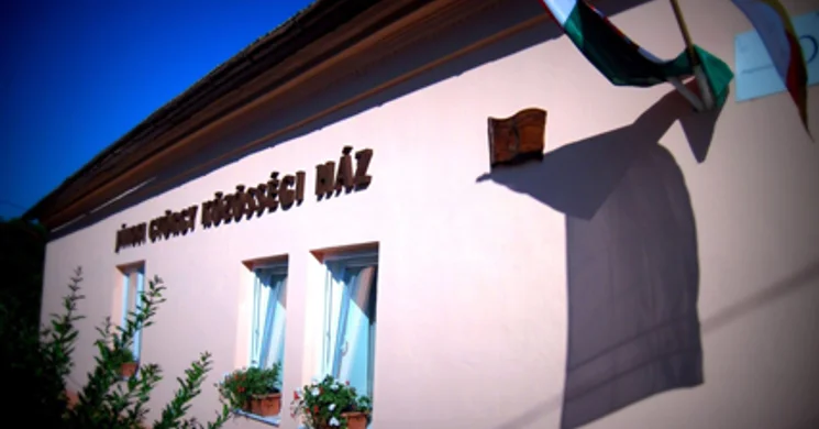 Jánosi György Közösségi Ház Váralja