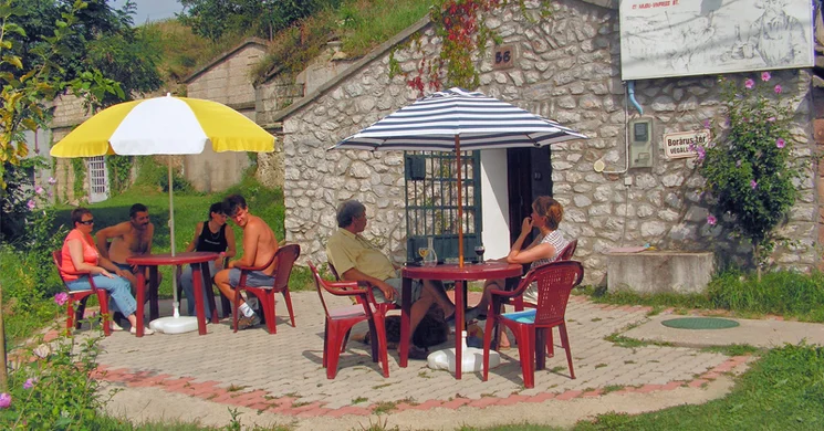 Csáter Apó Pincéje