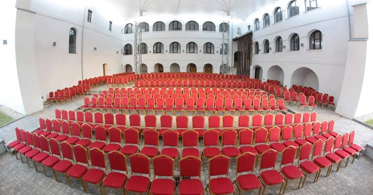 Egervári Esték 2026 - Nyári szabadtéri színházi előadások az Egervári Kastélyszínházban