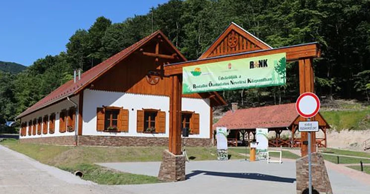 Rostallói Ökotudatos Nevelési Központ