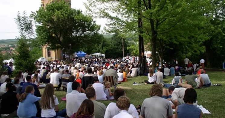 Egerszalóki Ifjúsági Találkozó és Lelkigyakorlat 2025