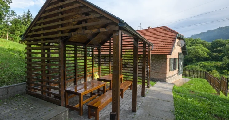 Csernyik Kulcsosház Zagyvaróna