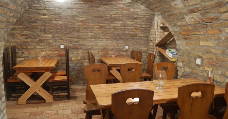 Torell Pince Pannonhalma