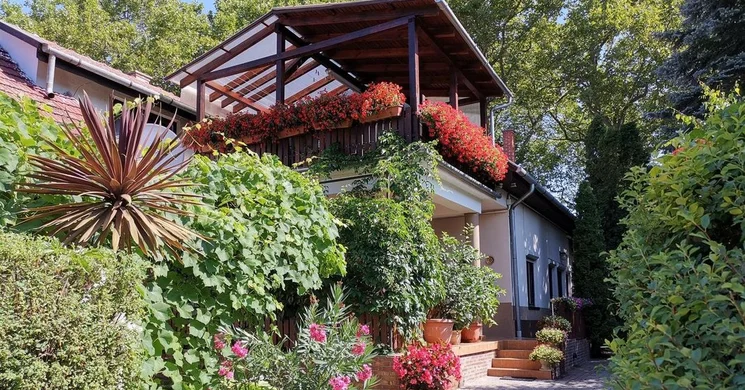 Rajczi Panzió Balatonszemes