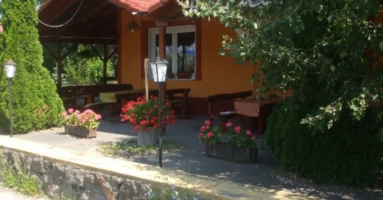 Rétes Csárda Panzió Monorierdő