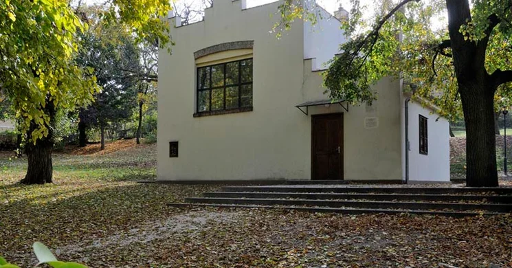 Székely Bertalan Művelődési Ház és Könyvtár Szada