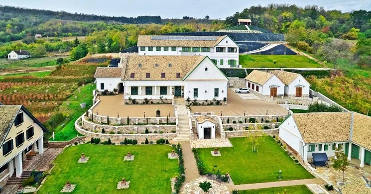 Takler Borbirtok Szekszárd