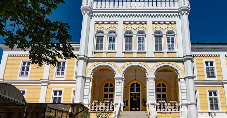 Csapatépítés Balatonfüred reformkori városrészében található gyönyörű szállodánkban