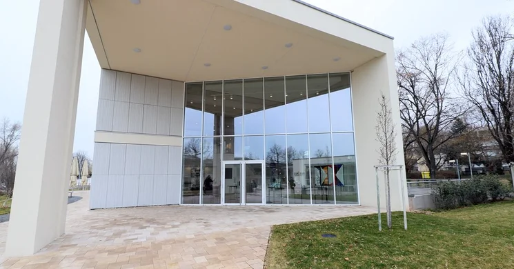 Zsdrál Art Balaton Kortárs Művészeti Galéria Balatonfüred