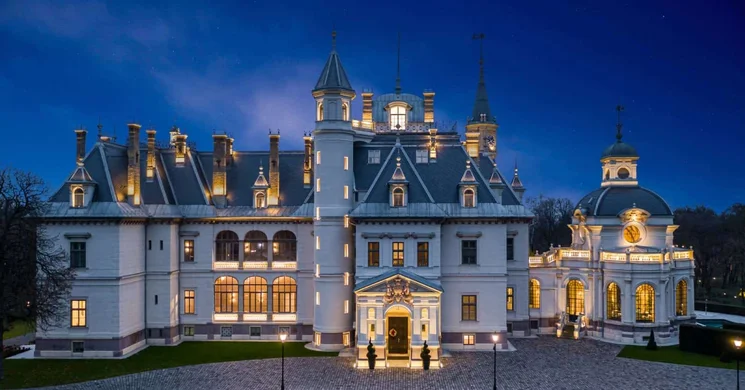 Botaniq Turai Kastély