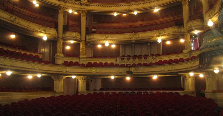 Komárom színházi előadások 2025