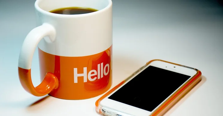 November 21. Hello! – világnap