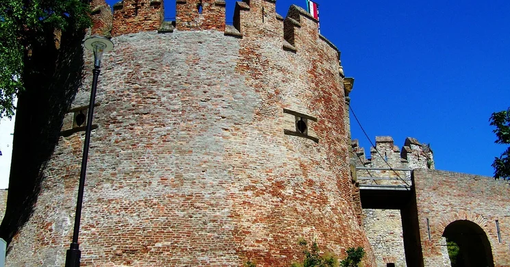 Siklósi Várszínház. Színházi előadások az ország egyik legszebb szabadtéri színházában