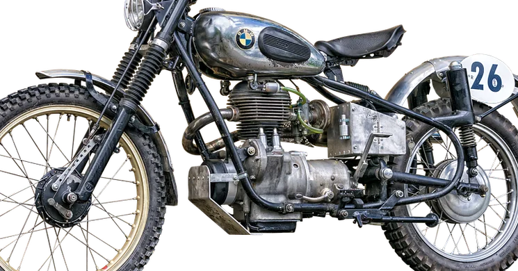 Old Motors börze 2025 Dunaharaszti. Veteránmotor, autó, kerékpár, járműalkatrész és régiség piac