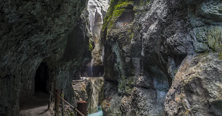 Barlangtúra programok Szilvásvárad 2026