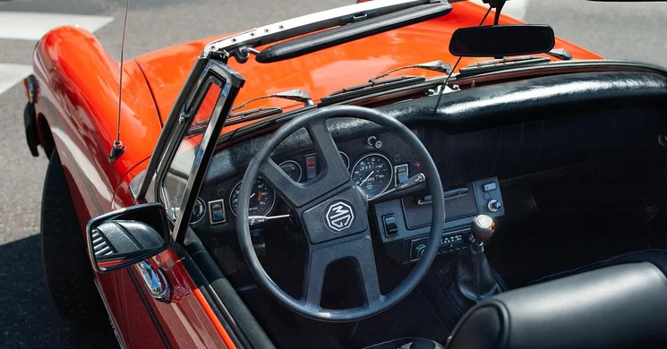 Tuning & Cabrio Erdőkertes. Nyárzáró Autós Promenád