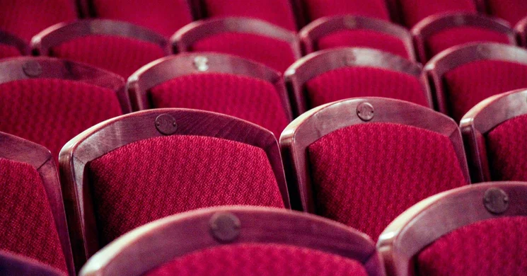 Színház Gyöngyös 2026 - Gyermek-és felnőttszínházi előadások a Mátra Művelődési Központban