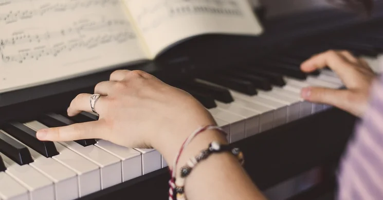 ZeneVarázslat Nemzetközi Négykezes és Kétzongorás Verseny és Kurzus 2026