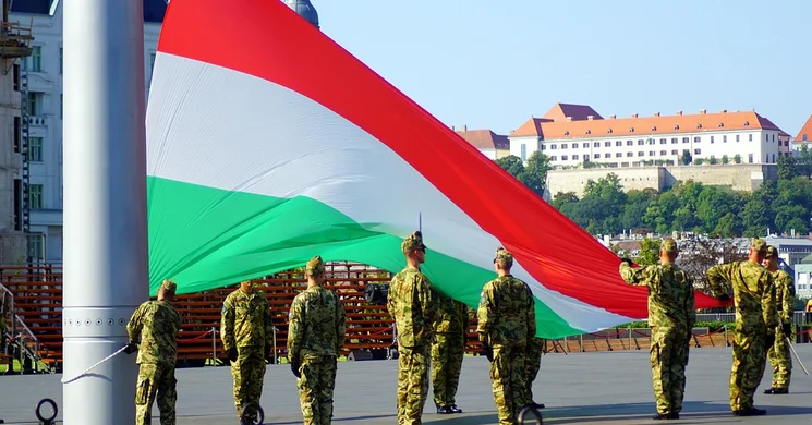Magyar Hősök Napja. Május utolsó vasárnapja